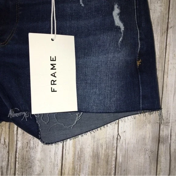 NWT FRAME Le Cutoff Light Distressed Cutoff Shorts - Picture 3 of 7